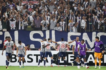 Alianza Lima se mide con Cerro Porteño con la necesidad de ganar en casa